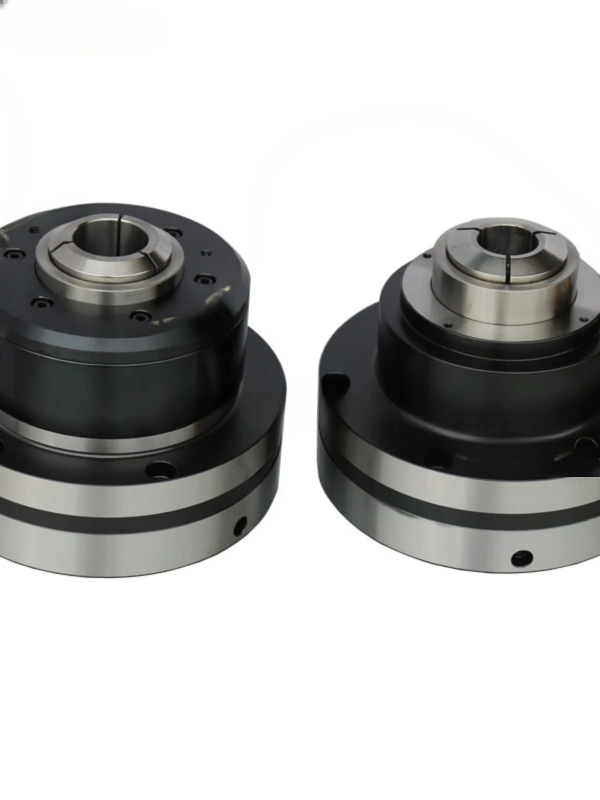 Пневматический мини-патрон с внешним диаметром