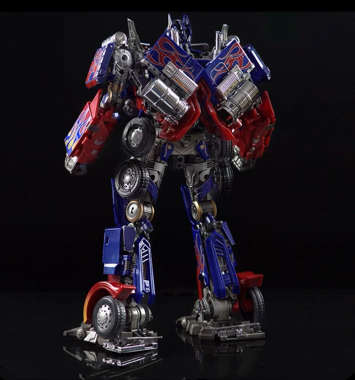 

MPM04 OP Commander Black Apple W8606 OP Oversized Diecast Version Figure