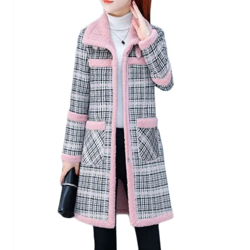 Зимняя корейская бархатная утепленная женская куртка теплая свободная