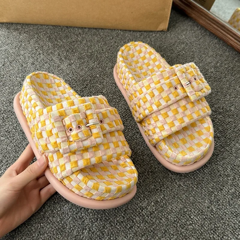 

Шлепанцы женские сетчатые на плоской платформе, пляжные сандалии на толстой подошве, классические тапочки, сланцы, лето 2023