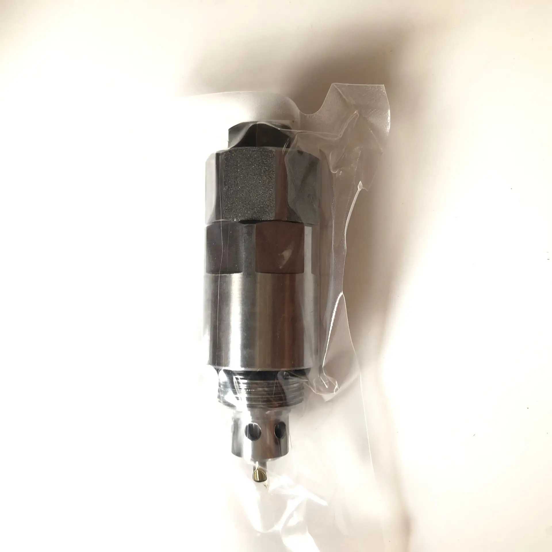 4372039 4358914 4448675 420-00258 C011B-40377 Relief Valve For DH300 DX300 S300LC-5 EX200-5 ZAX200 DH220