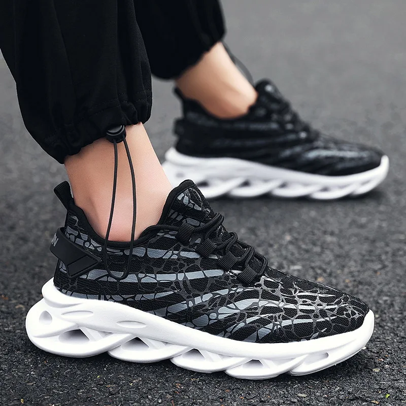 

Men Casual Shoes Jogging Shoes Lightweight Lace-up Sneakers Matching Flat Shoes Lightweight Low-top Men Shoes Breathable Sneaker