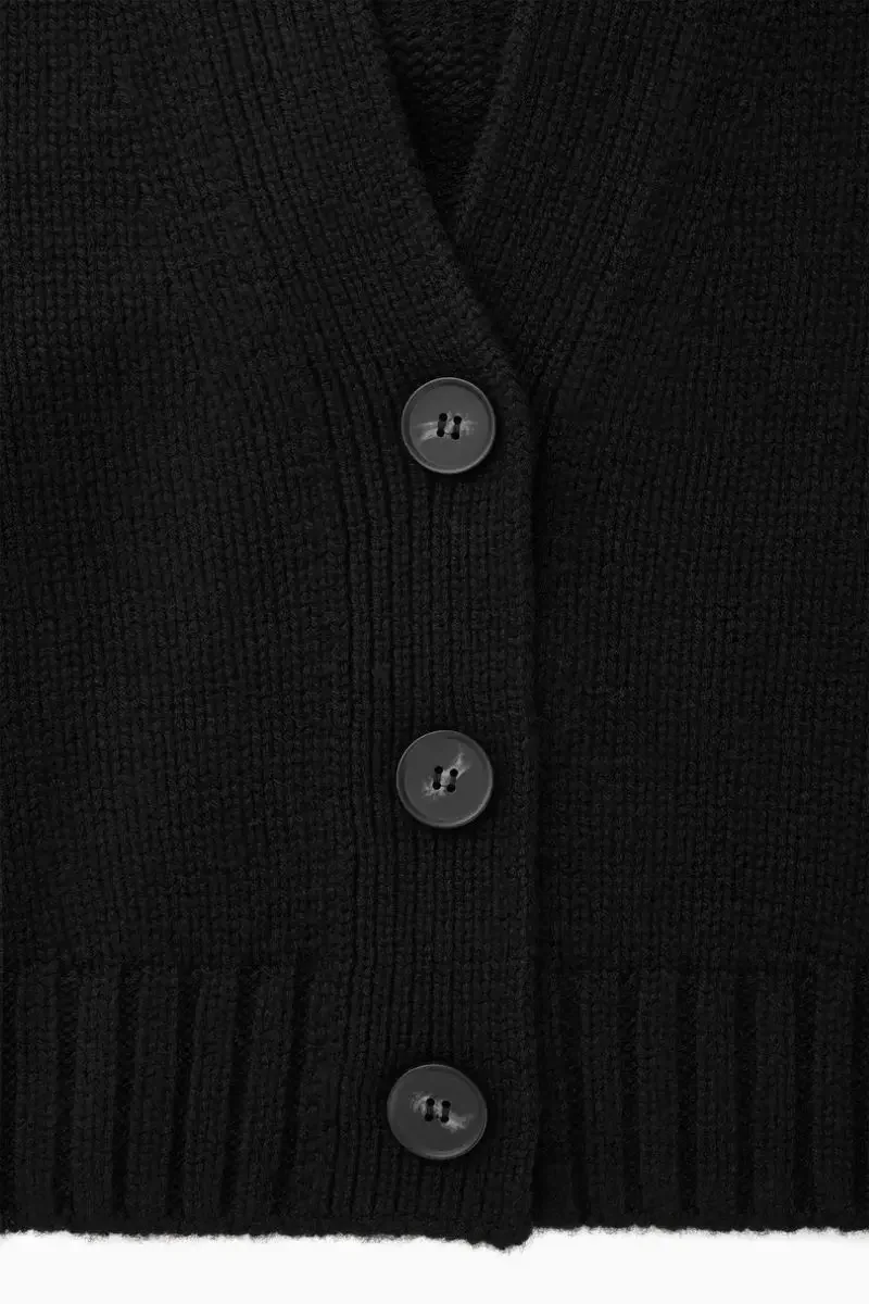 Фото XIMIAN APPAREL 2026 YAZHIMEI cos mod весенняя новинка: стандартная версия укороченного кардигана из шерстяной смеси, черное вязаное пальто №3