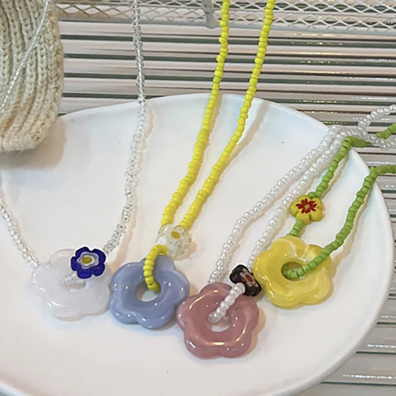 

INS Bead Color Flower Necklace for Women Versatile Sweater Hoodie Chain Korean Fashion Clavicle Choker Party Jewelry Accessories