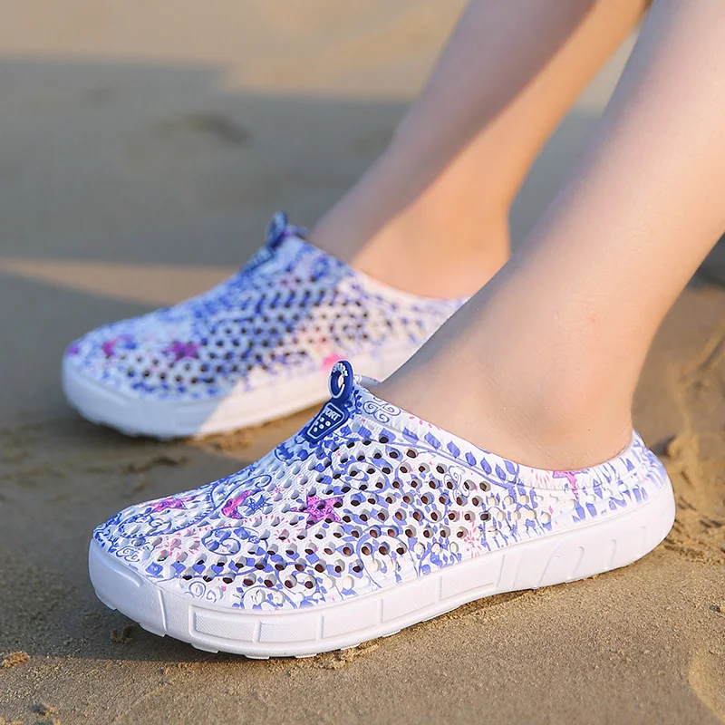 Summer Fashion Women Beach Clogs Shoes Breathable Slippers Anti-Slip Slippers for Women