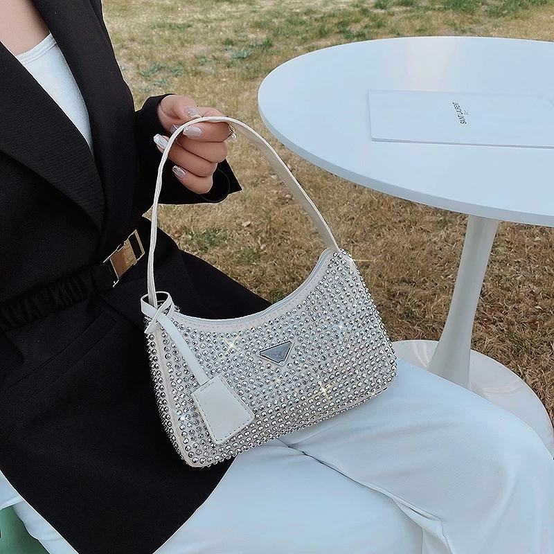 

Fashion Diamond for Women Luxury Crossbody Zipper Handbag Soft Female Tote Bags Trend Armpit Shoulder Bags Black Shoulder Bags