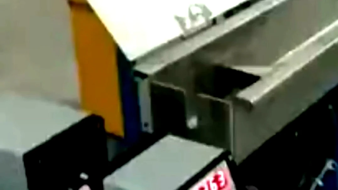 

Лазерное устройство для измерения диаметра и контроля, измерительный датчик диаметра машины