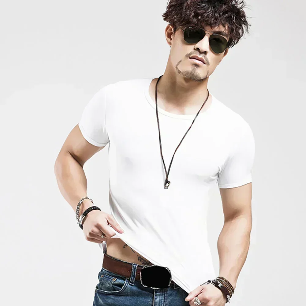 Мужская футболка с коротким рукавом круглым вырезом и V-образным