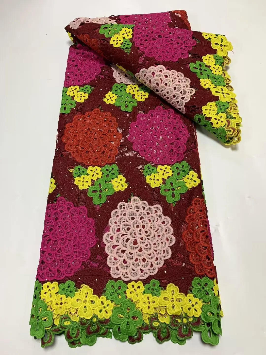 

Бесплатная доставка, африканская кружевная ткань NTSG06 из гипюра, красивая вышитая Водорастворимая кружевная ткань для вечерние него/свадебного платья