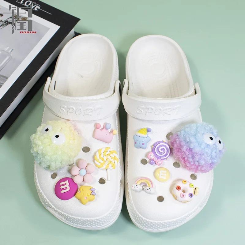 

New Hole Shoes Buckle Diy Accessories Cute Colorful Plush Ball Shoes Flower Vamp Decorative Buckle