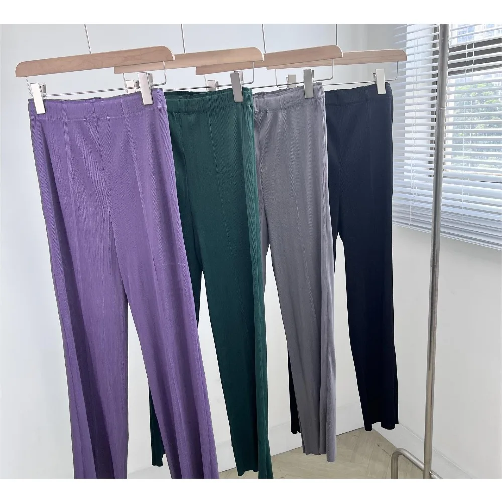 

Брюки женские драпированные плиссированные с завышенной талией и широкими штанинами