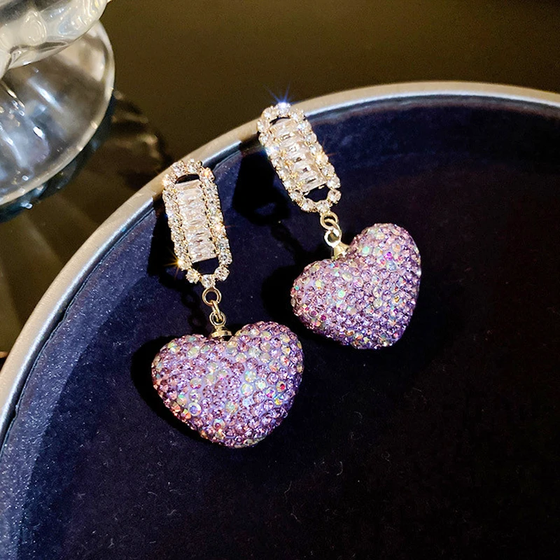 

Popular Pave Inlaid CZ Crystal Heart Earring for Women AAA Quality Shine Beautiful Rhinestone Zircon Love Lady Stud Earrings