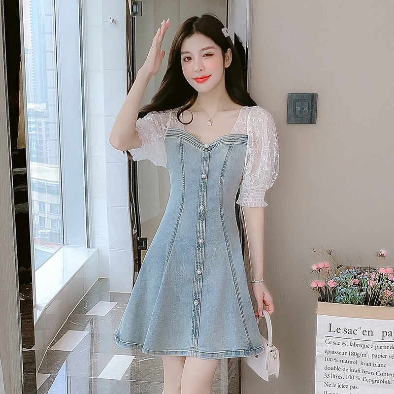 

Новинка 2022, модные летние кружевные облегающие джинсовые женские платья-трапеции с коротким рукавом, V-образным вырезом и высокой талией