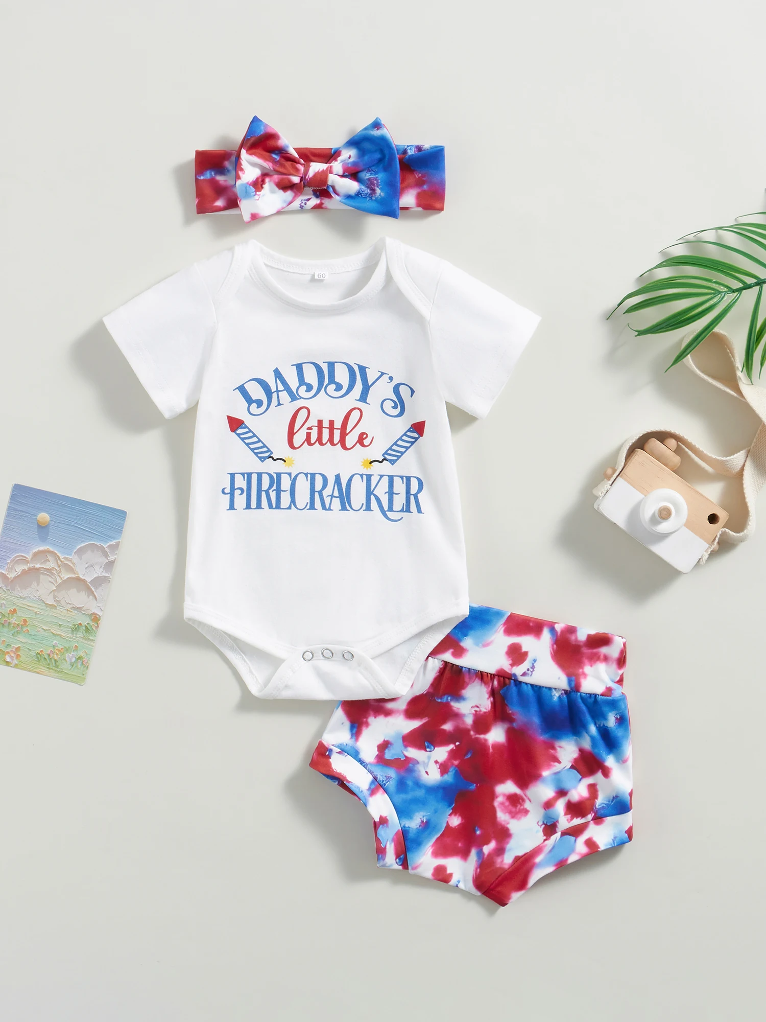 

Cute and Patriotic Baby Girl Outfit Adorable 4th of July Short Sleeve Romper with Matching Dye Bloomer Shorts Set - Perfect
