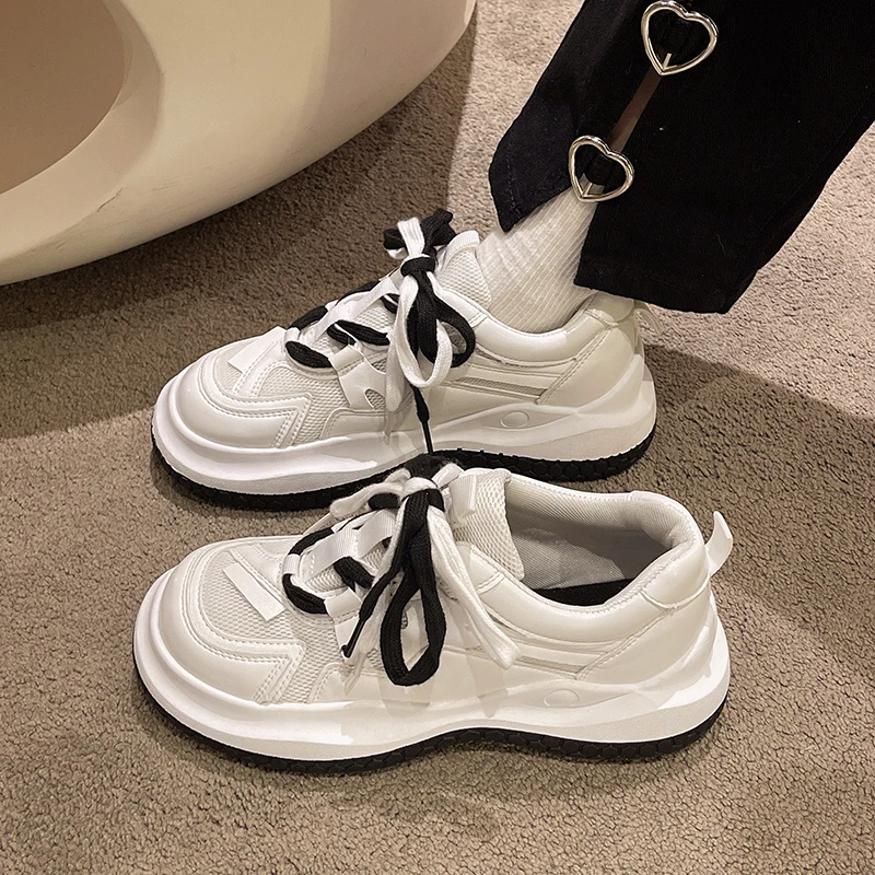 

Женские кроссовки на платформе, теннисные туфли на толстой подошве, женские повседневные кроссовки с розами, модная обувь для тренировок из...