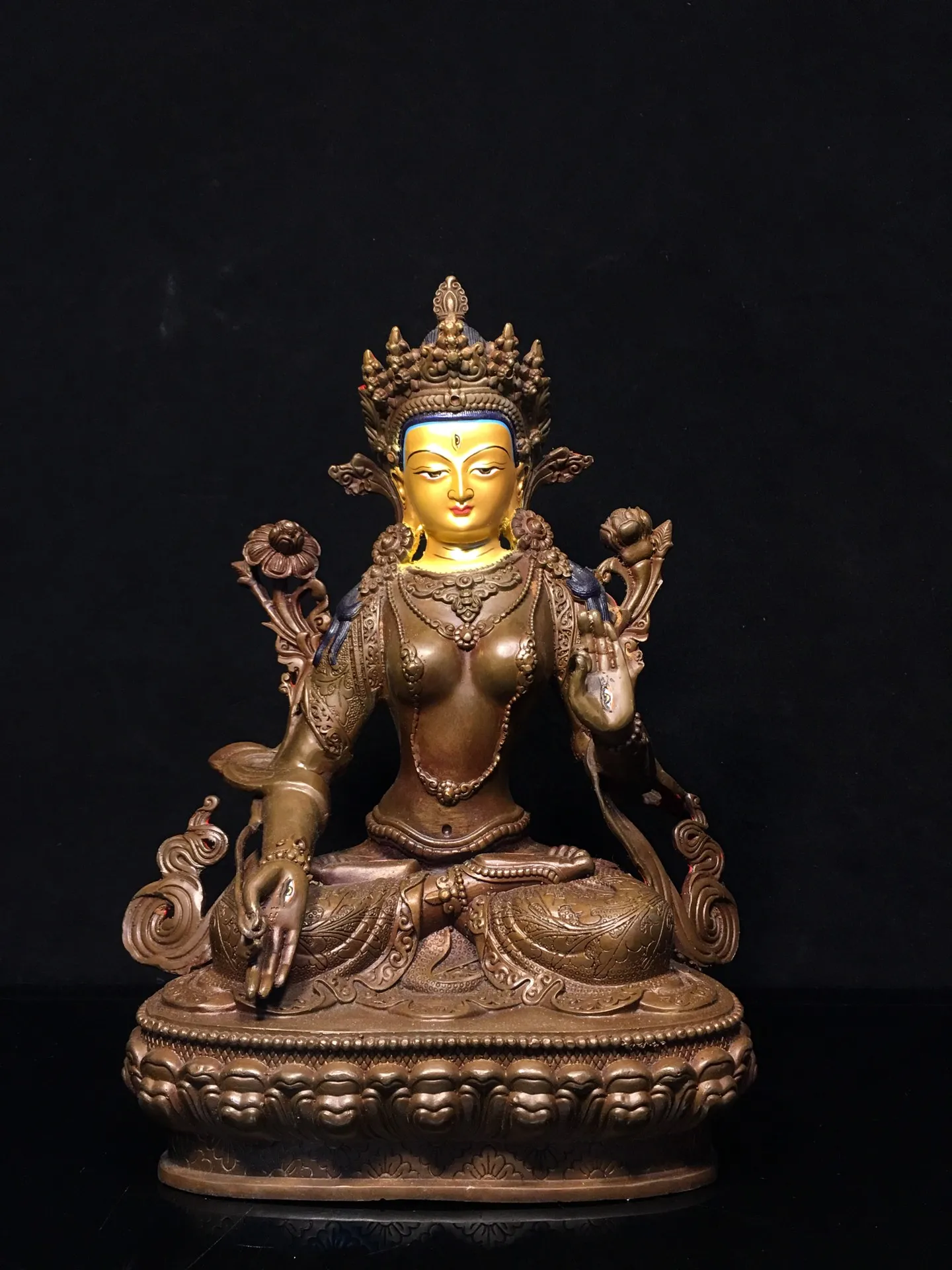 

12"Tibet Temple Collection Old Bronze Gilding Cinnabar Face painting Seven Eyed White Tara Tibetan Buddha Worship Hall