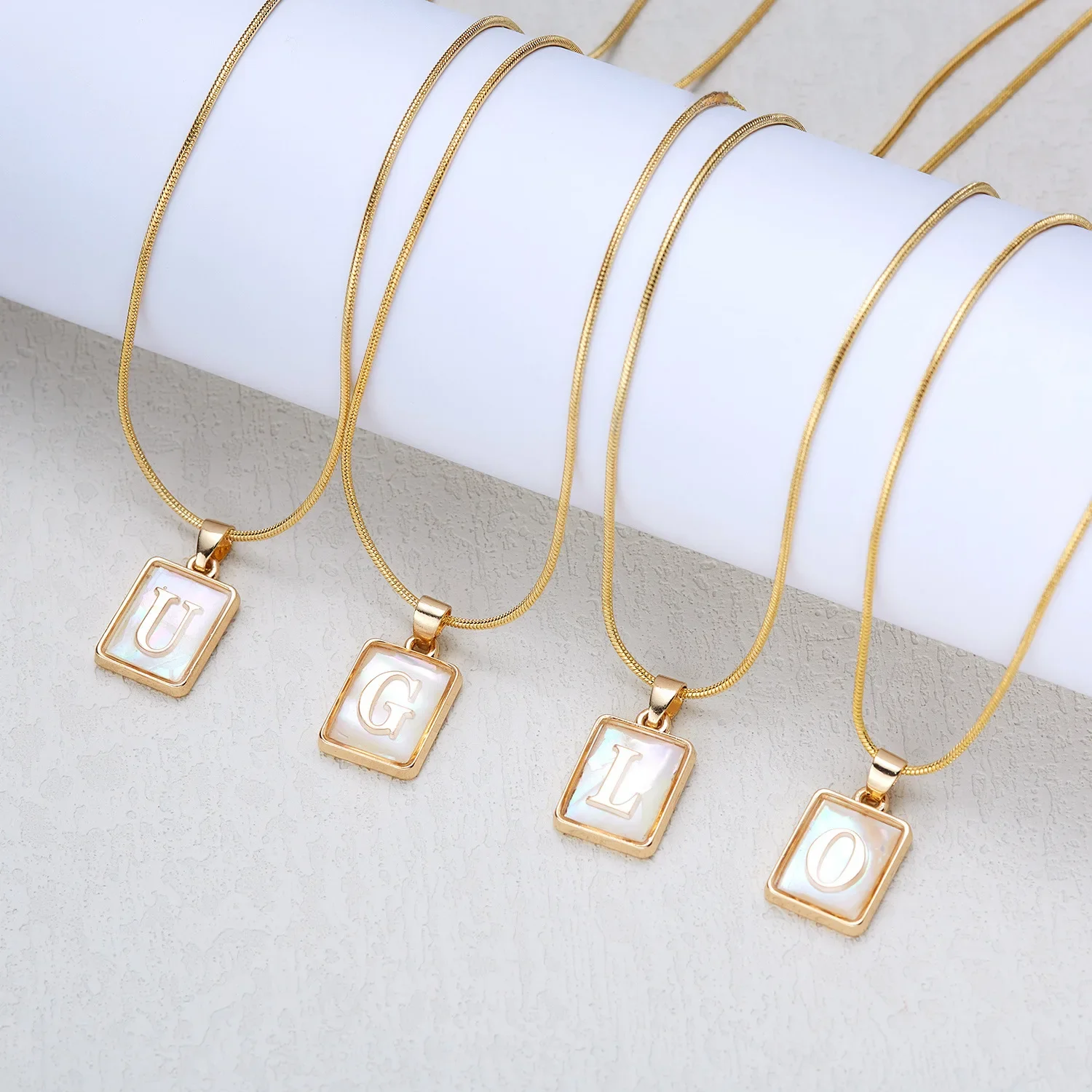 Элегантное универсальное женское квадратное ожерелье из искусственной меди