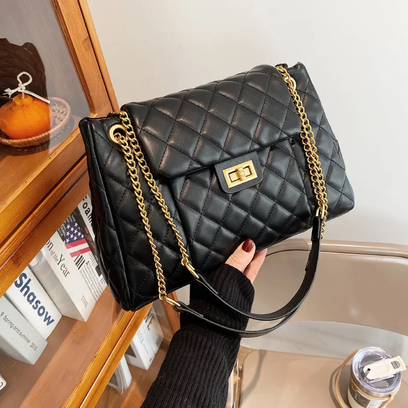 

Модная женская сумка с цепочкой и бриллиантами большого объема, новинка 2022, модная сумка на одно плечо для подмышек, Ретро сумка с замком