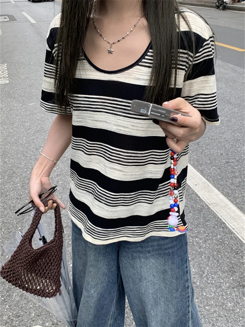 Футболка женская хлопковая в полоску с коротким рукавом