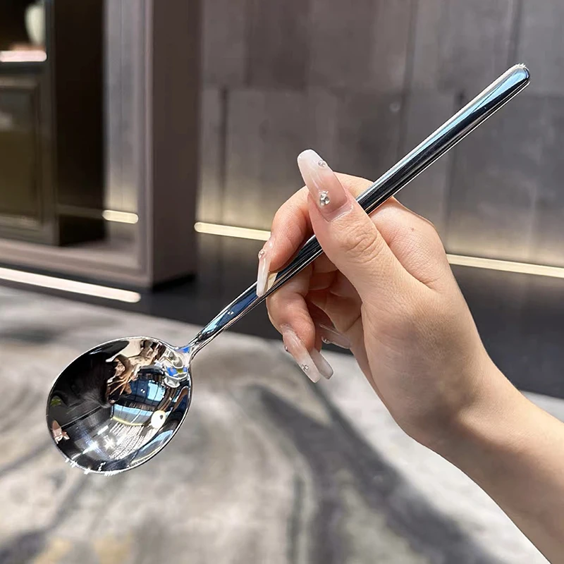 

Ложка из нержавеющей стали