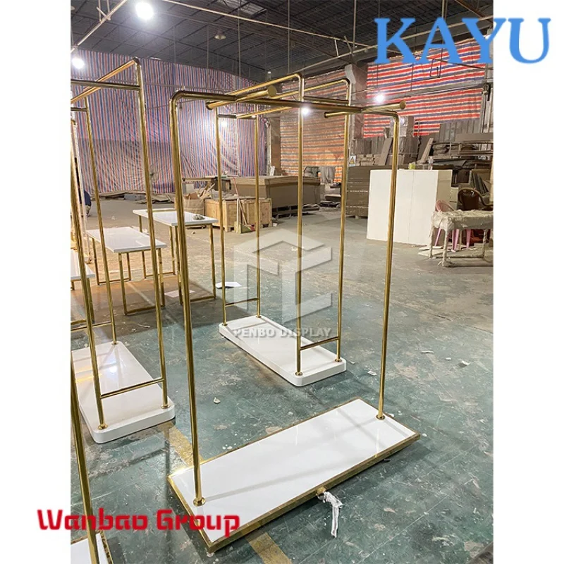 Modern Style Golden Stainless Steel Garment Clothing Display Racks Standing For Clothes Store