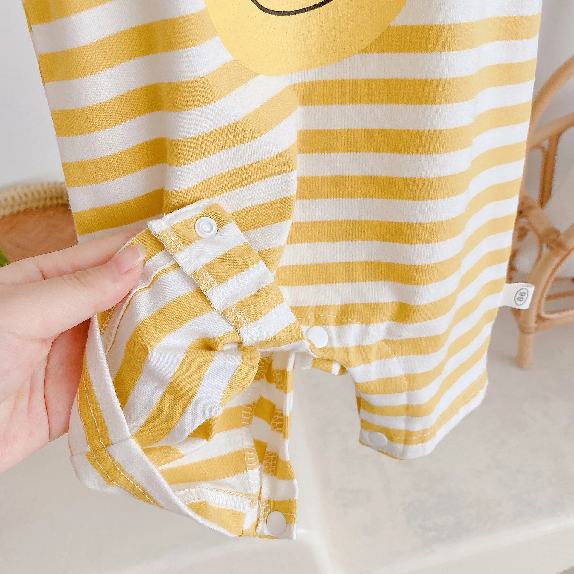 Летний детский комбинезон хлопковые забавные подтяжки со смайликом детское боди