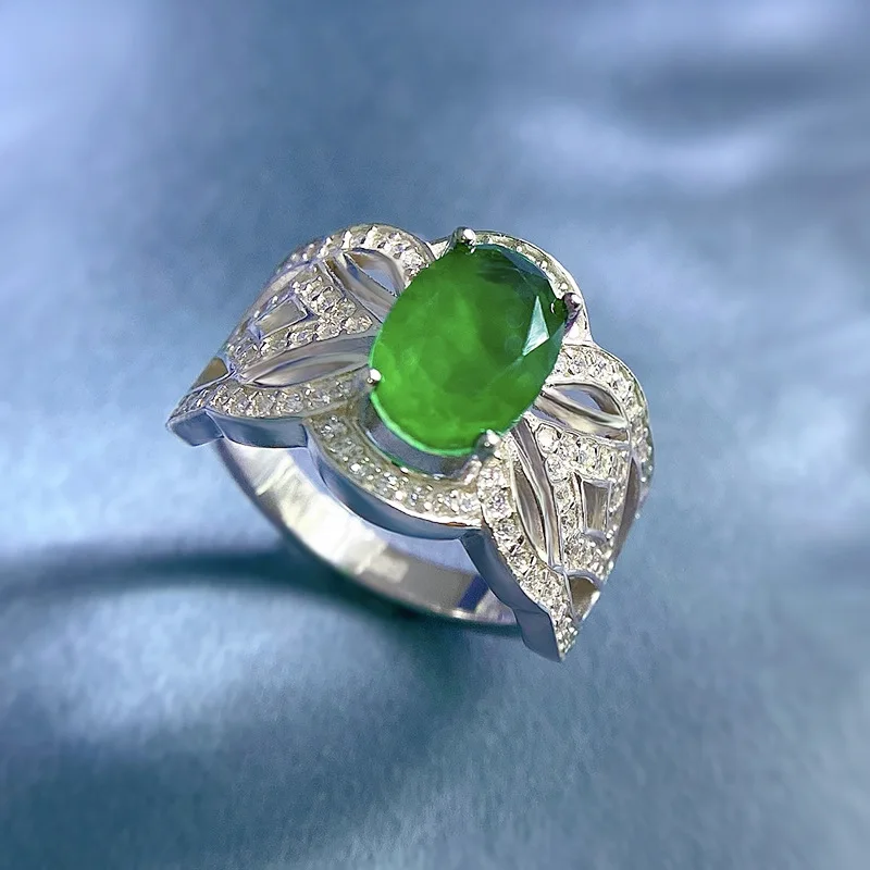 Женское Винтажное кольцо из серебра 100% пробы с изумрудом