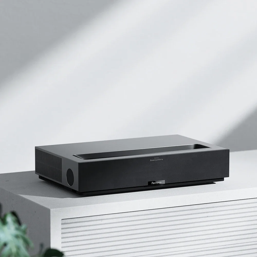 Рисунок 2 - Проектор 4k, домашний кинотеатр