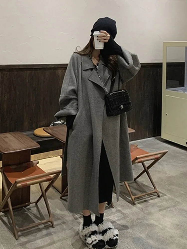 Женское кашемировое пальто винно-красного цвета средней длины осень-зима 2023