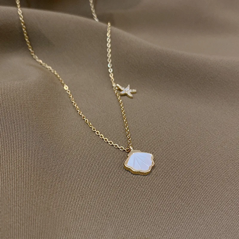

Trendy Necklace Titanium Steel Shell Pendant For Women Girls Metal Chain Jewelry Ladies Classic Fashion Gift Wedding Party