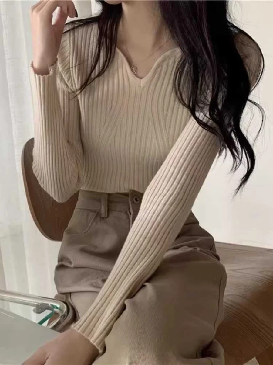 Черная нижняя рубашка с низким воротником женская корейская серия осенне-зимняя