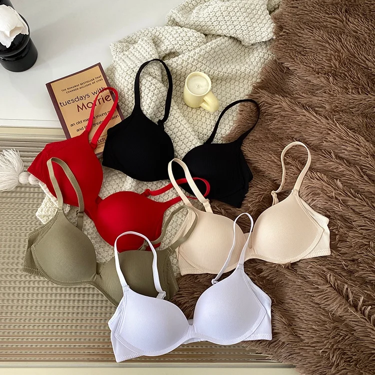 Японский минималистичный коллекционный бюстгальтер с глубоким V-образным