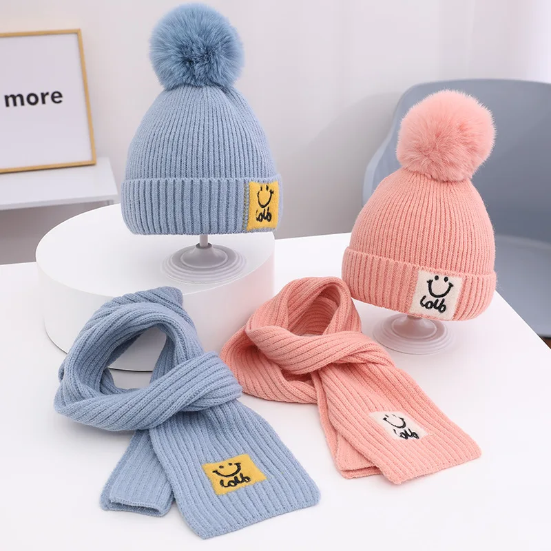 

New Cute Children Smiling Face Pompon Beanie Hat Scarf Two-piece Set Baby Winter Ear Protection Knitted Cap Kid Warm Windproof