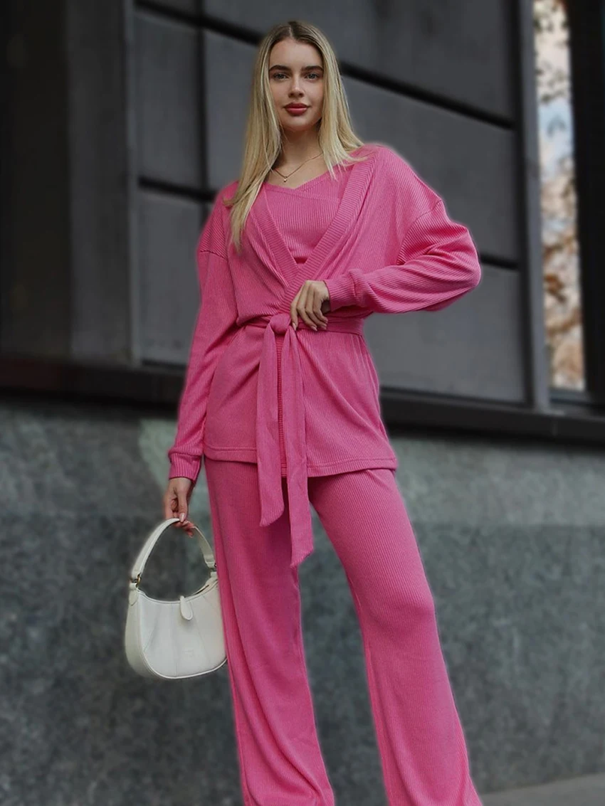 Рисунок 4 - Женская пижама Marthaqiqi с длинным рукавом