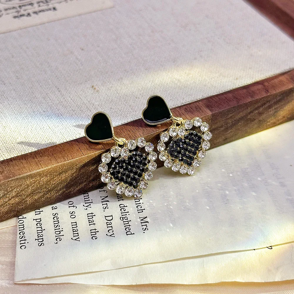 Черные серьги в форме сердца с масляной вставкой элегантные персиковые женские