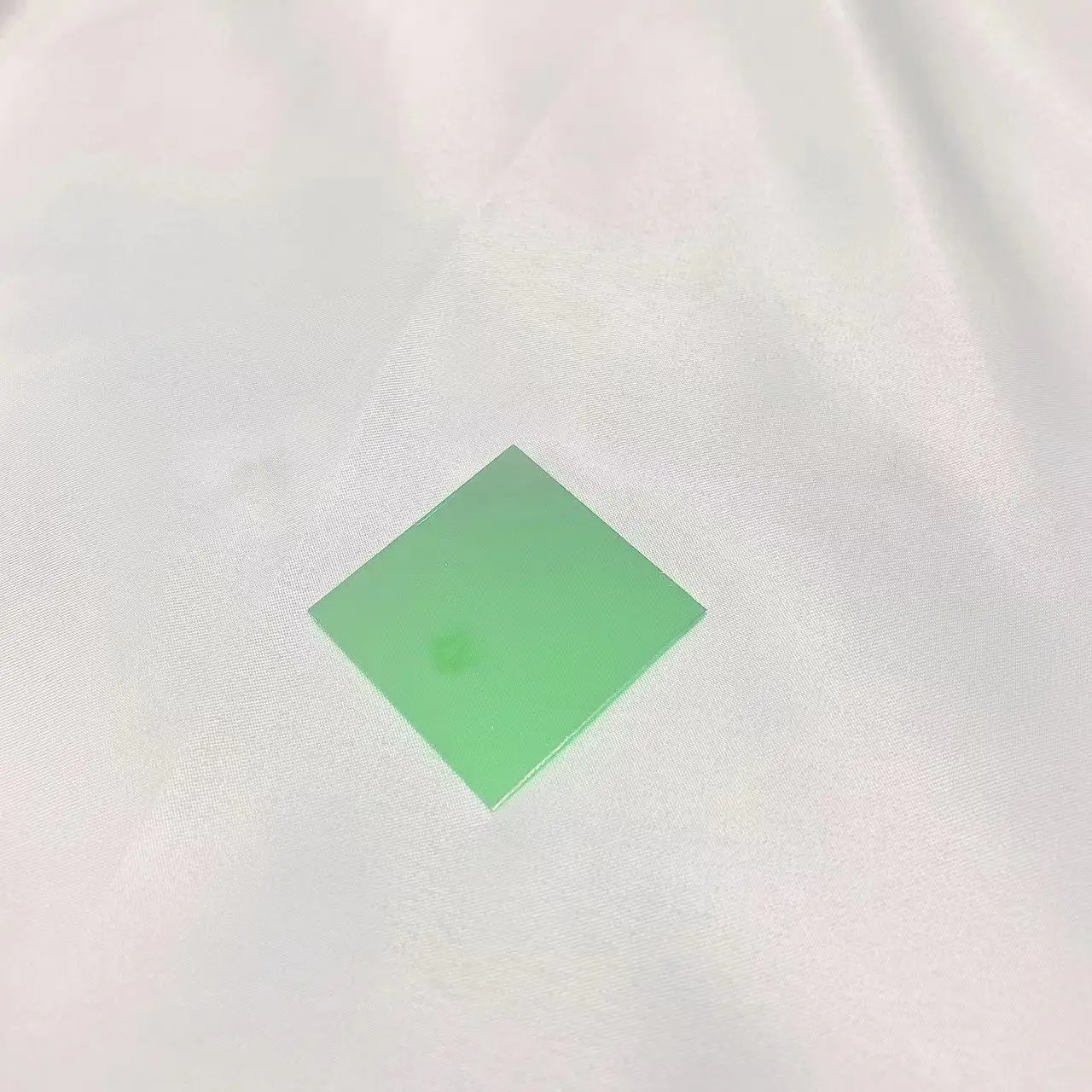 

Custom Size 40x40mm Green Light High Pass 530nm Narrow Band Filter Glass NP530 For Laser