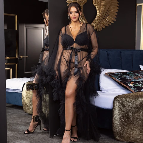 Әйелімнің ұйықтап жатқан әпкесі бар порно