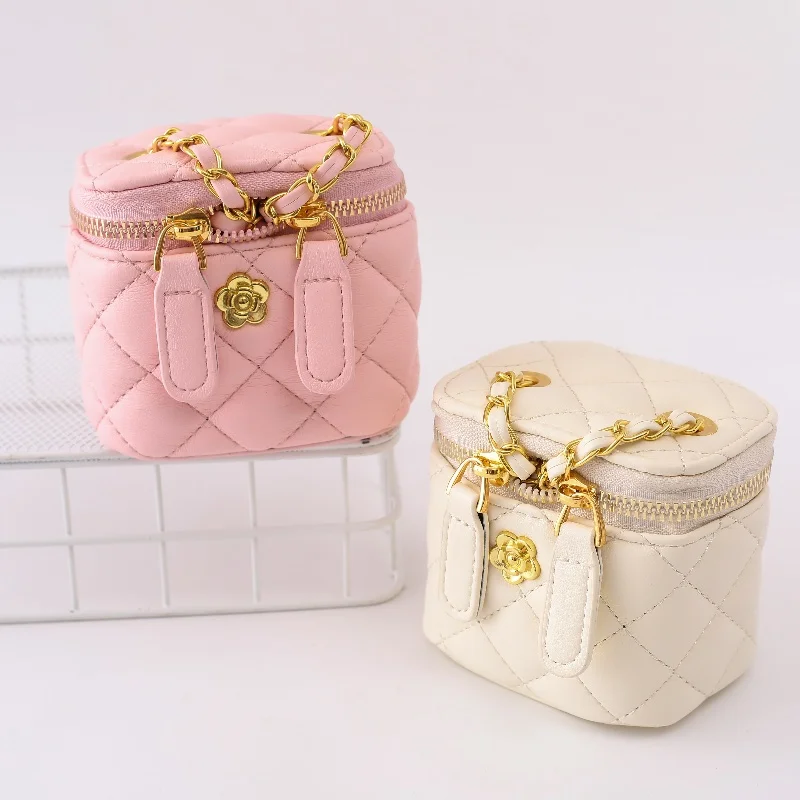 Новая Маленькая женская сумка на цепочке Mini Lingge модная через плечо одно