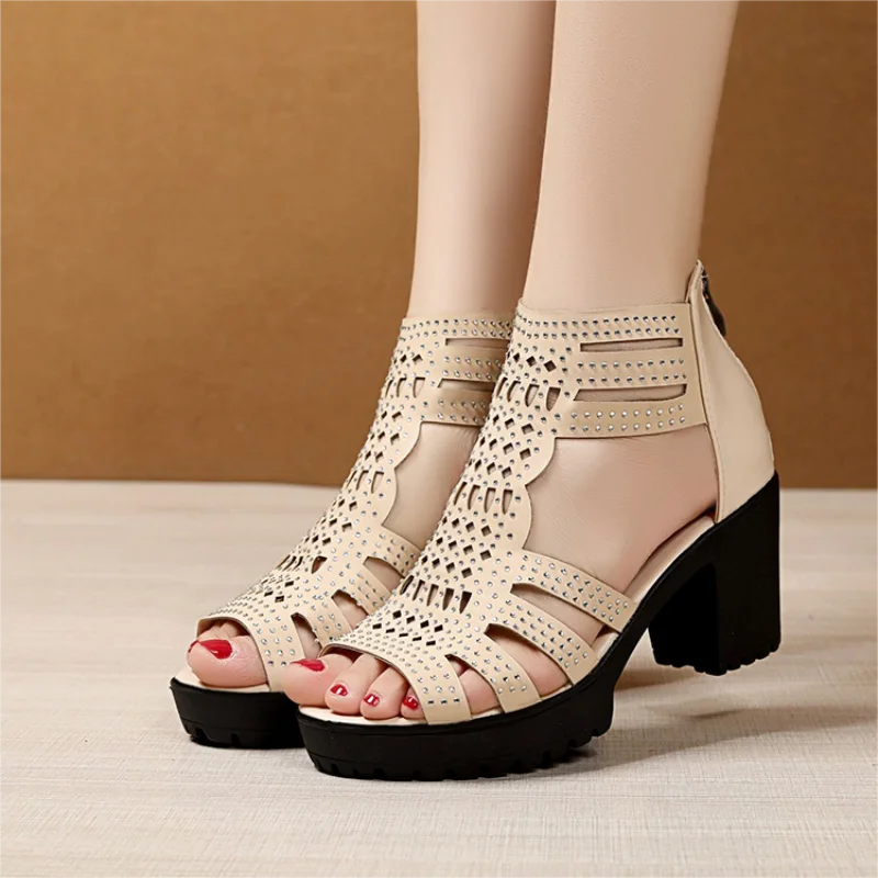 High Heels Gladiator Sandals Woman Open Head Sexy Black Rivet Block Heel Platform Shoes Summer Back Zip Size 35-40 Women Sandals