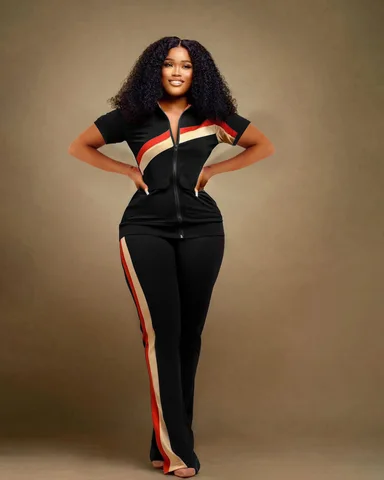 Spring/Summer 2023 Women's Set Fashion Printing Two Piece Set Women's Casual Sports Style Zipper Top Sports Pants Two Piece Set