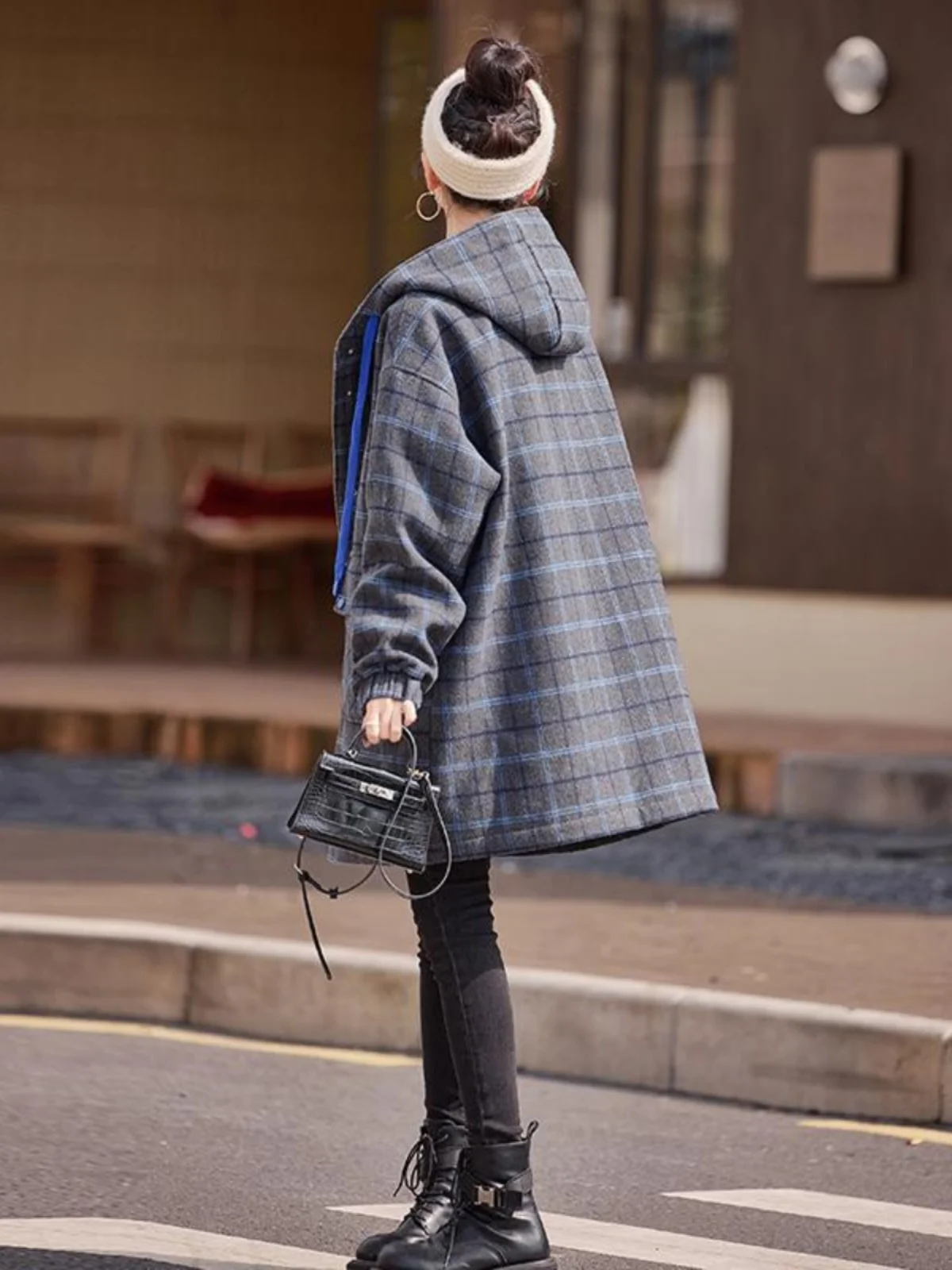 Корейская серия клетчатый шерстяной пуховик с капюшоном женский зимний 2024 новое