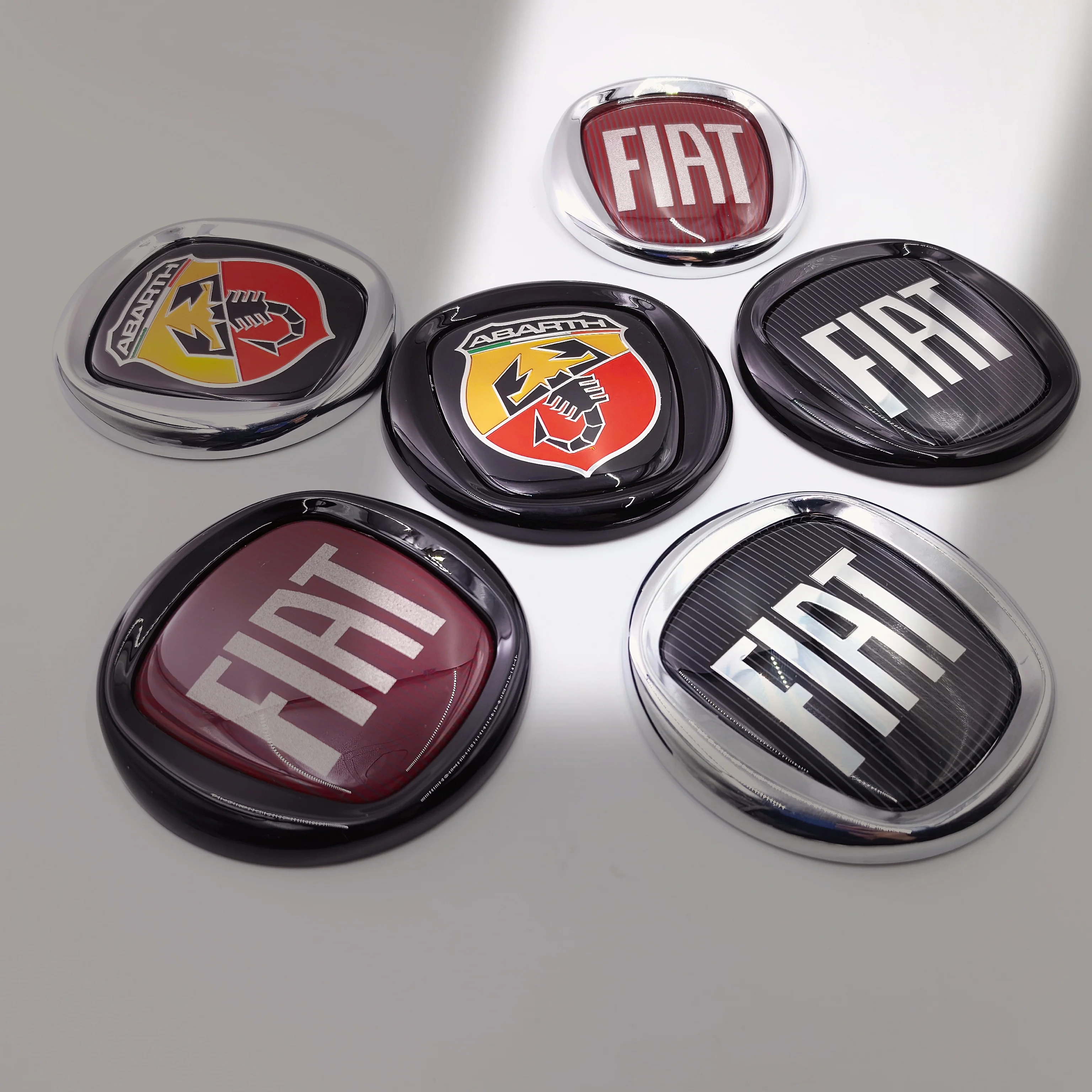 Фото Наклейка-эмблема/логотип FIAT Abarth для передней решетки капота и заднего багажника для моделей автомобилей 85/90/95/100/120 мм №1