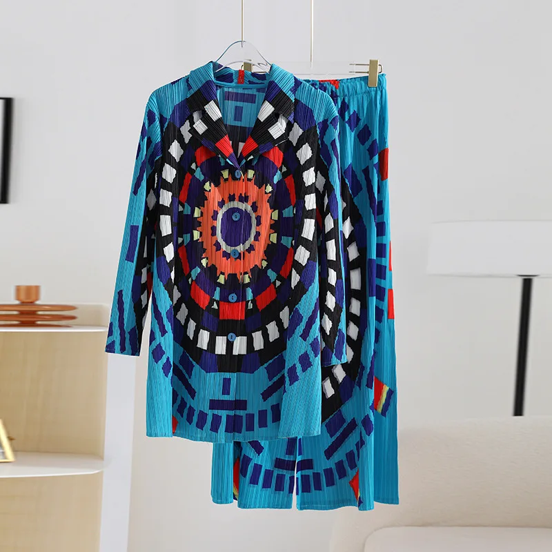 Новинка Женский костюм с длинным рукавом на весну 2023 модный объемный miяка со