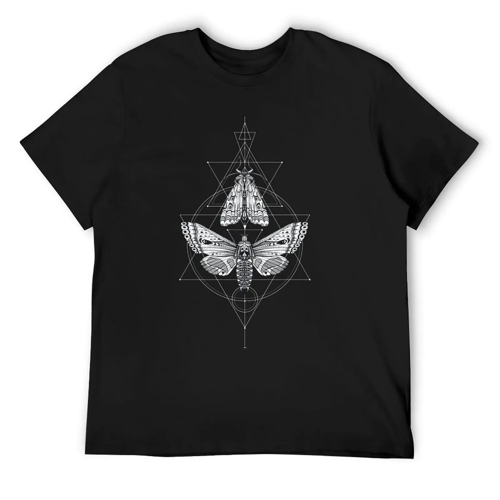 Череп Мотылек и Сакральная Геометрия ? Готическая футболка незаменимая