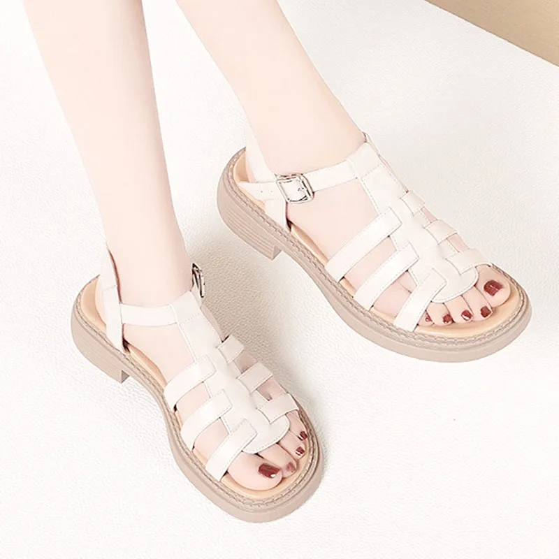 Sandals Women's Genuine Leather Summer 2023 New French Style Woven Flat Soles Vintage Openwork Roman Women's Sandals Luxury