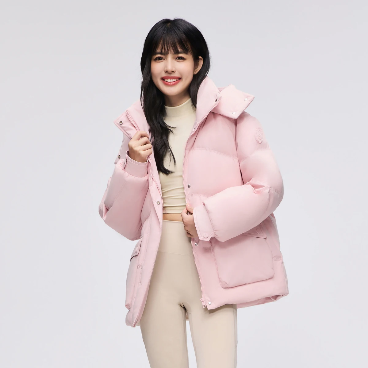 Женская зимняя пуховая куртка BOSIDENG