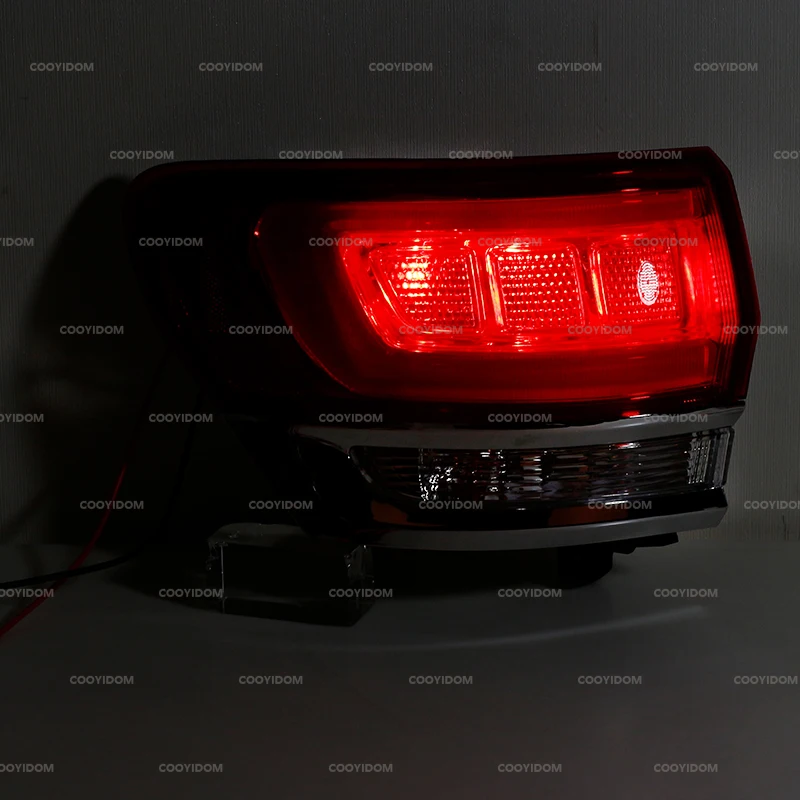 Автомобильная задняя фара в сборе для Jeep Grand Cherokee 2011-2016 68236104AC 68236105AC (art.: 3920c2d2cf308) - 3920c2d2cf308