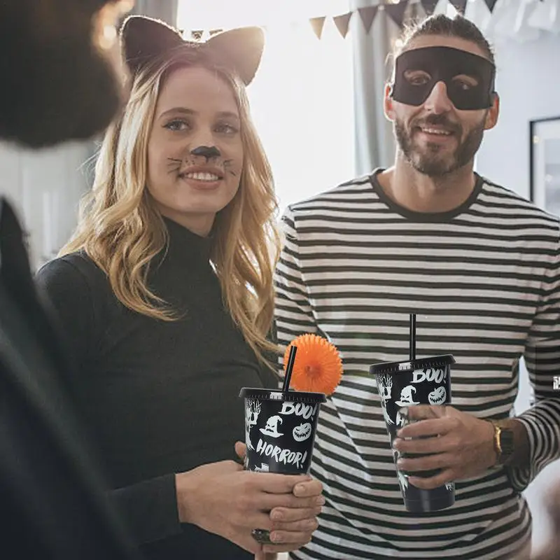 Фон для Хэллоуина с крышкой и соломинкой 710 мл