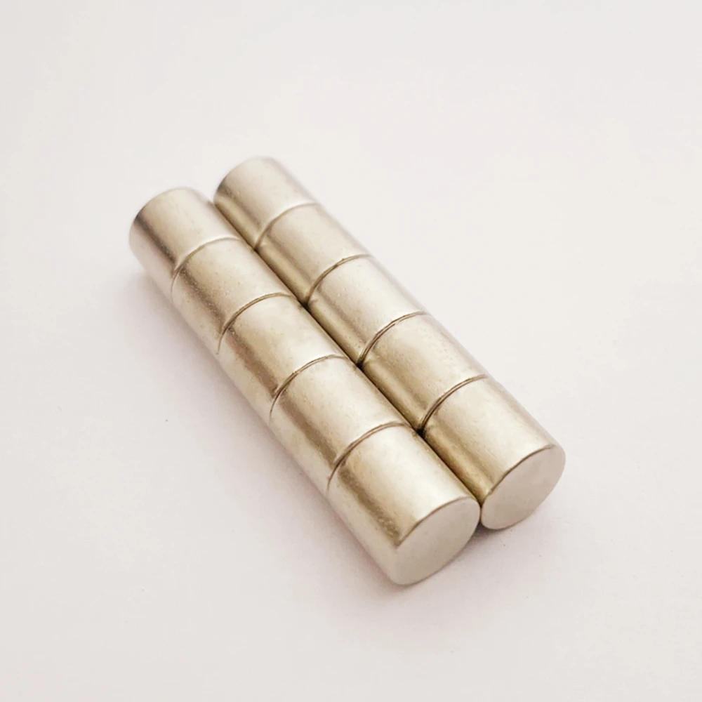 Неодимовый магнит маленький редкоземельный круглый супер сильный магнитный