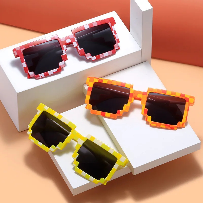

2022 New fashion Sun Glasses Hot Sale Sunglasses Creeper Glasses Novelty Mosaic Funny Goggles Boys Girls Pixel Eyewear